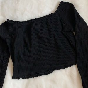 Off the shoulder crop